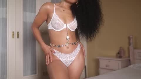 Snapshot of suzysuza chatting on 09-15-25, 03:12 suzysuza online show from 09-15-25, 03:12