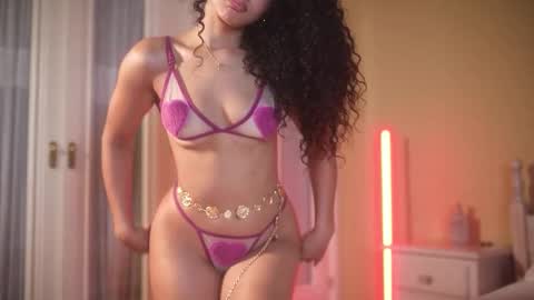 Snapshot of suzysuza chatting on 09-22-25, 03:14 suzysuza online show from 09-22-25, 03:14