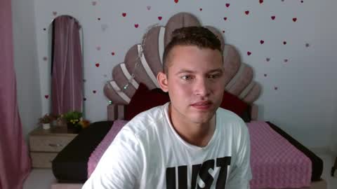Snapshot of sven_fox723 chatting on 05-16-26, 01:10 Sven online show from 05-16-26, 01:10