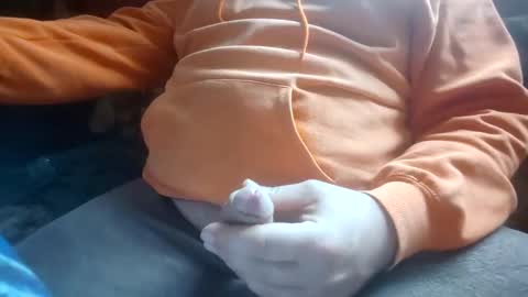 Snapshot of svetlio85 chatting on 12-25-24, 11:00 Svetlio online show from 12-25-24, 11:00