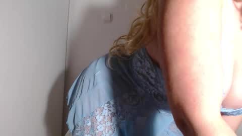 sweat_mia online show from 10-17-25, 11:13