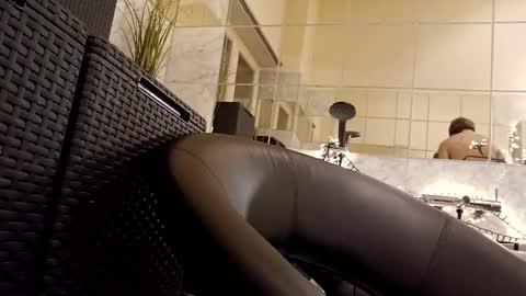 sweaty_hairy_cocks online show from 03-01-25, 03:53