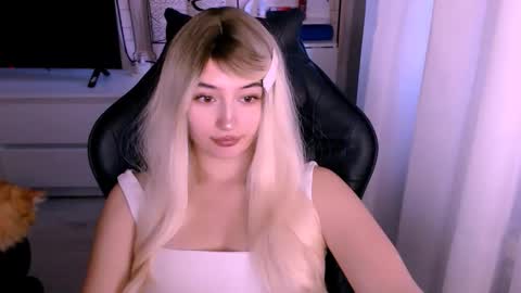 Kate online show from 10-14-25, 01:17