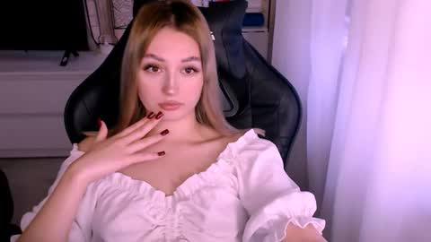 Kate online show from 10-27-25, 02:37