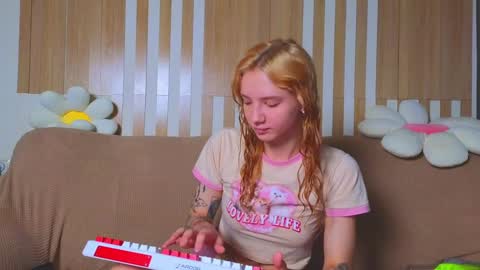 Snapshot of sweet_69billy chatting on 03-04-26, 02:06 Im Billy online show from 03-04-26, 02:06