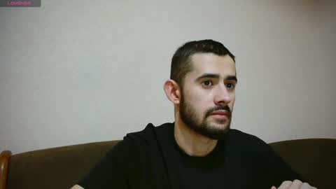 Snapshot of sweet__daddy8 chatting on 12-21-24, 06:44 BredEmiliya online show from 12-21-24, 06:44