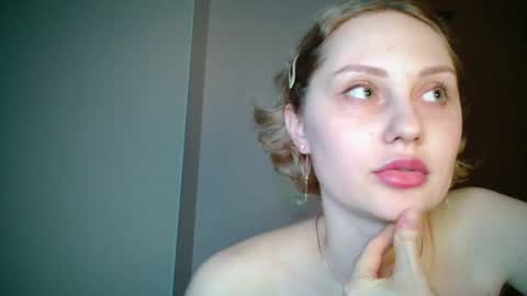Snapshot of sweet__daddy8 chatting on 12-24-24, 02:43 BredEmiliya online show from 12-24-24, 02:43