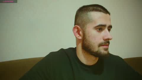 Snapshot of sweet__daddy8 chatting on 01-08-25, 04:44 BredEmiliya online show from 01-08-25, 04:44