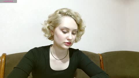 Snapshot of sweet__daddy8 chatting on 01-31-25, 12:51 BredEmiliya online show from 01-31-25, 12:51