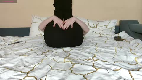 Snapshot of sweet__daddy8 chatting on 01-31-25, 06:57 BredEmiliya online show from 01-31-25, 06:57