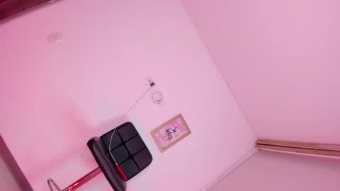 Cell Me Andrea online show from 12-16-25, 12:04