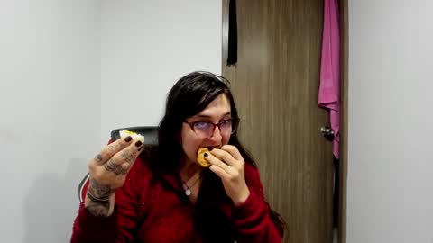sweet__suck69bitch online show from 12-07-24, 01:58