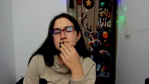sweet__suck69bitch online show from 12-19-24, 05:51