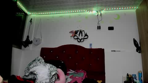 sweet__suck69bitch online show from 01-01-25, 10:00