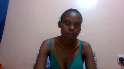 sweet_adora online show from 02-05-25, 06:46