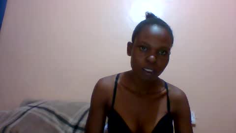 sweet_adora online show from 02-05-25, 11:34