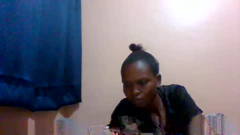 sweet_adora online show from 02-06-25, 07:13