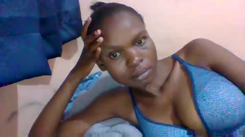 sweet_adora online show from 02-08-25, 06:22