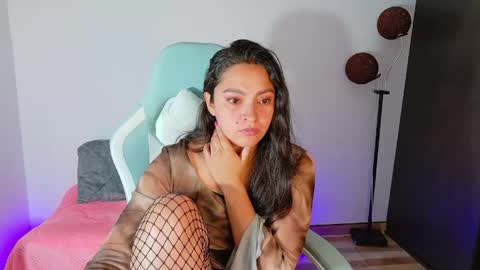 Snapshot of sweet_ahiana chatting on 05-28-26, 12:46 ahinara online show from 05-28-26, 12:46