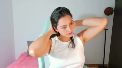 Snapshot of sweet_ahiana chatting on 06-01-26, 02:08 ahinara online show from 06-01-26, 02:08