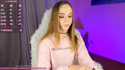 Snapshot of sweet_ali3s chatting on 10-23-25, 04:39 Call me Alis online show from 10-23-25, 04:39