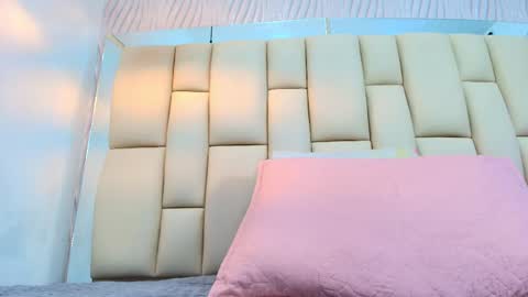 Amye  online show from 10-04-25, 07:12