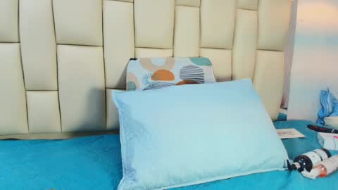 Amye  online show from 11-26-25, 07:15