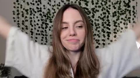 Snapshot of sweet_and_flirt chatting on 10-14-25, 07:20 Alice online show from 10-14-25, 07:20