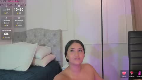 Snapshot of sweet_asheley chatting on 10-04-25, 12:52 Asheley online show from 10-04-25, 12:52