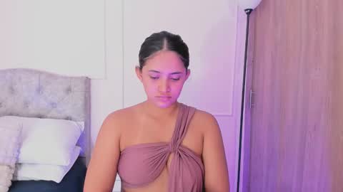 Snapshot of sweet_asheley chatting on 10-15-25, 03:39 Asheley online show from 10-15-25, 03:39