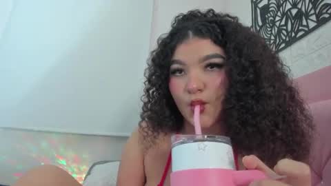 Snapshot of sweet_aslhey chatting on 12-07-24, 12:24 Ashley online show from 12-07-24, 12:24