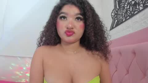Snapshot of sweet_aslhey chatting on 12-13-24, 03:00 Ashley online show from 12-13-24, 03:00