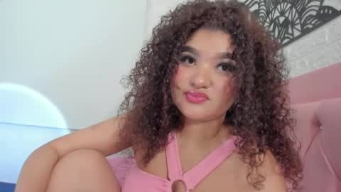 Snapshot of sweet_aslhey chatting on 01-23-25, 04:52 Ashley online show from 01-23-25, 04:52