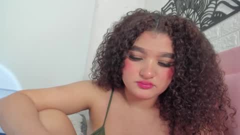 Snapshot of sweet_aslhey chatting on 02-02-25, 09:40 Ashley online show from 02-02-25, 09:40