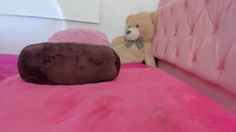 Snapshot of sweet_aslhey chatting on 03-07-25, 12:26 Ashley online show from 03-07-25, 12:26