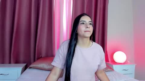 Aura  online show from 03-18-26, 07:28