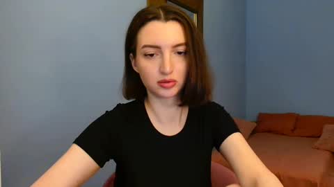 Snapshot of sweet_baby_miranda_ chatting on 12-03-24, 03:52 Miranda online show from 12-03-24, 03:52