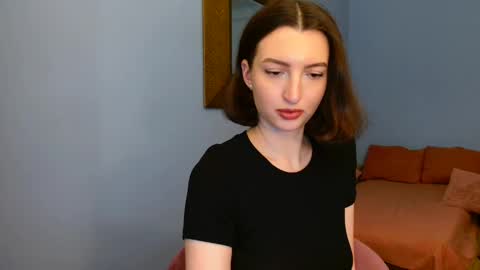 Snapshot of sweet_baby_miranda_ chatting on 12-08-24, 11:19 Miranda online show from 12-08-24, 11:19