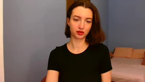 Snapshot of sweet_baby_miranda_ chatting on 12-19-24, 02:01 Miranda online show from 12-19-24, 02:01
