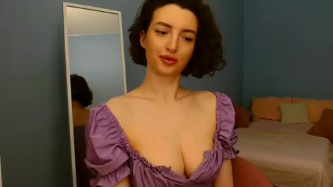 Snapshot of sweet_baby_miranda_ chatting on 01-23-25, 12:25 Miranda online show from 01-23-25, 12:25