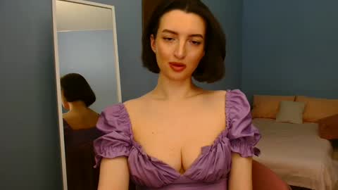 Snapshot of sweet_baby_miranda_ chatting on 01-25-25, 11:22 Miranda online show from 01-25-25, 11:22