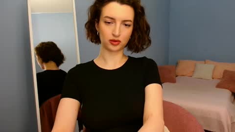 Snapshot of sweet_baby_miranda_ chatting on 01-30-25, 02:06 Miranda online show from 01-30-25, 02:06