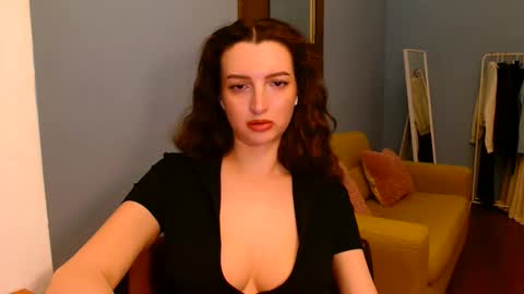Snapshot of sweet_baby_miranda_ chatting on 05-24-26, 05:51 Miranda online show from 05-24-26, 05:51