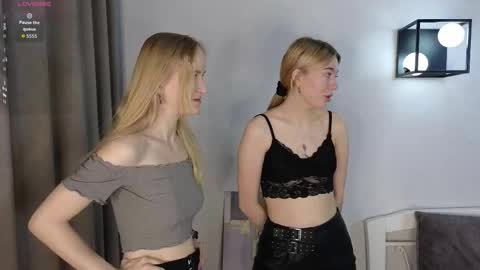 Snapshot of sweet_barbei chatting on 03-17-26, 03:11 My name is Margo Please Thumbs up me online show from 03-17-26, 03:11