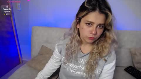 Bella Valery online show from 11-16-25, 07:03