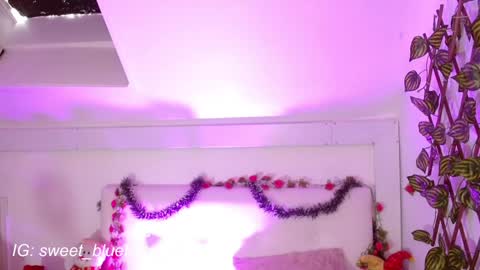 sweet blueberry  online show from 12-09-24, 06:03