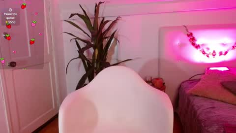 sweet blueberry  online show from 03-04-25, 01:59