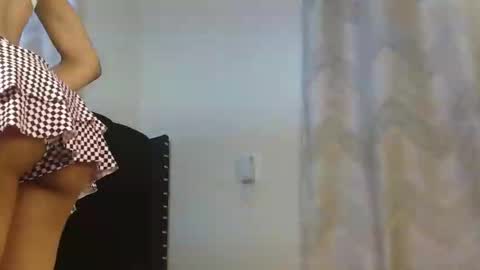 Snapshot of sweet_bobo chatting on 03-14-26, 06:35 Ocean online show from 03-14-26, 06:35