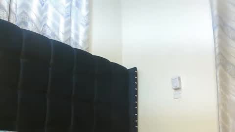 Snapshot of sweet_bobo chatting on 03-29-26, 04:07 Ocean online show from 03-29-26, 04:07