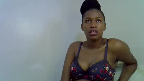 sweet_brown9 online show from 09-22-25, 07:10